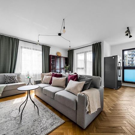 Skierniewicka Apt - Parking, Workspace, Balcony - By Rentujemy Varsovie Extérieur photo